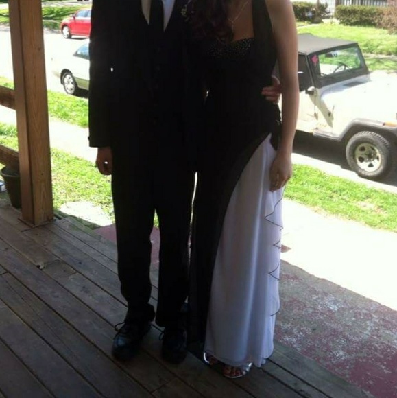 Prom dress - Picture 5 of 6
